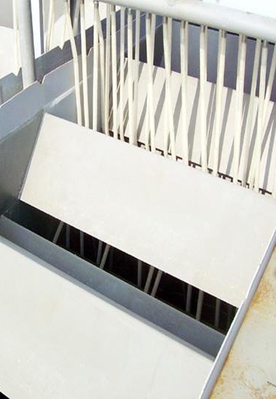 三相分离器